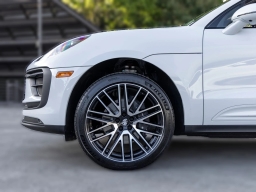 Porsche Macan T AWD 2026