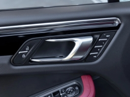 Porsche Macan T AWD 2026