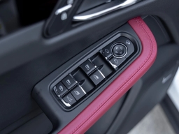 Porsche Macan T AWD 2026