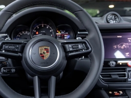 Porsche Macan T AWD 2026