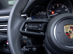 Porsche Macan T AWD 2026