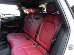 Porsche Macan T AWD 2026