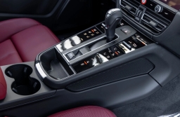 Porsche Macan T AWD 2026