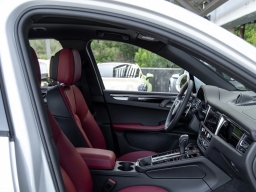Porsche Macan T AWD 2026