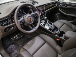Porsche Macan T AWD 2026
