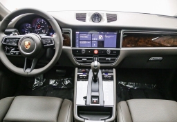 Porsche Macan T AWD 2026