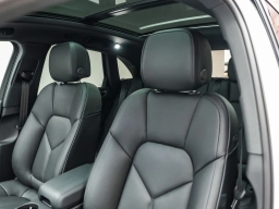 Porsche Macan Base AWD 2026