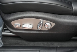 Porsche Macan Base AWD 2026