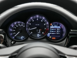 Porsche Macan Base AWD 2026