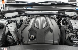 Porsche Macan Base AWD 2026