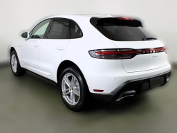Porsche Macan Base AWD 2026