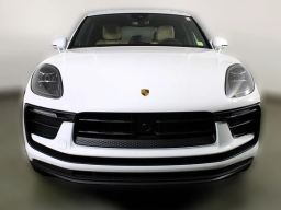 Porsche Macan Base AWD 2026