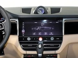 Porsche Macan Base AWD 2026