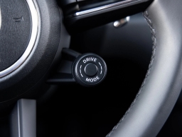 Porsche Macan Base AWD 2026