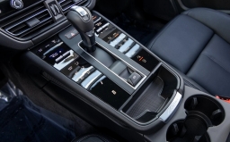 Porsche Macan T AWD 2026