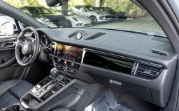 Porsche Macan T AWD 2026