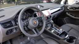 Porsche Macan T AWD 2026
