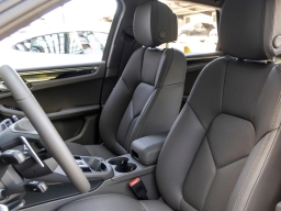 Porsche Macan T AWD 2026