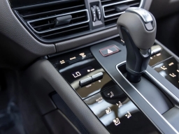 Porsche Macan T AWD 2026