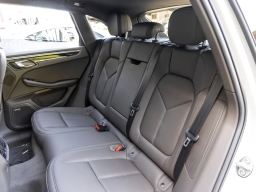 Porsche Macan T AWD 2026