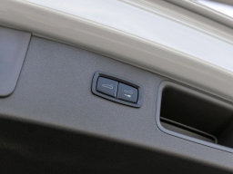Porsche Macan T AWD 2026