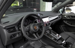 Porsche Macan T AWD 2026