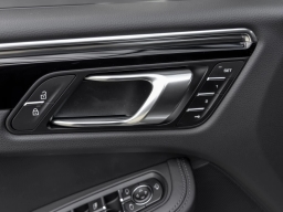 Porsche Macan T AWD 2026
