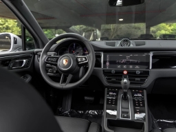 Porsche Macan T AWD 2026