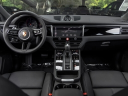Porsche Macan T AWD 2026