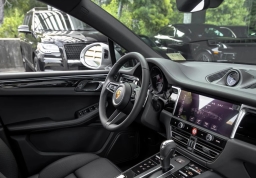 Porsche Macan T AWD 2026