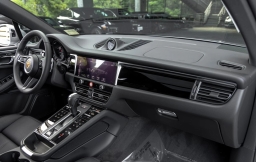 Porsche Macan T AWD 2026
