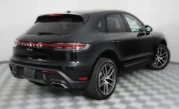 Porsche Macan T AWD 2026