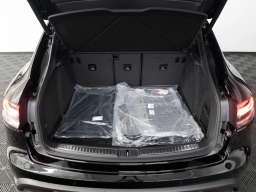 Porsche Macan Base AWD 2026
