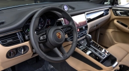 Porsche Macan T AWD 2026