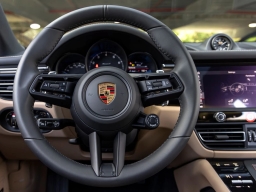 Porsche Macan T AWD 2026