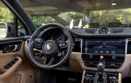 Porsche Macan T AWD 2026