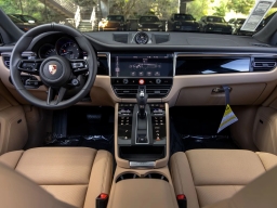 Porsche Macan T AWD 2026