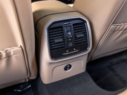 Porsche Macan T AWD 2026