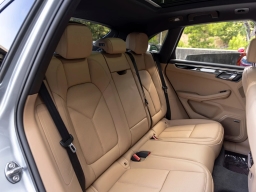 Porsche Macan T AWD 2026