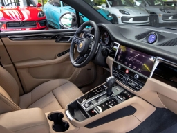 Porsche Macan T AWD 2026