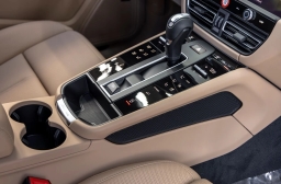 Porsche Macan T AWD 2026