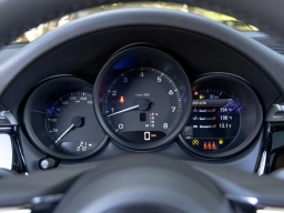 Porsche Macan T AWD 2026