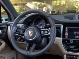 Porsche Macan T AWD 2026