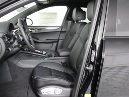 Porsche Macan T AWD 2026