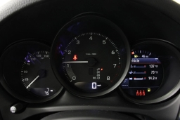 Porsche Macan T AWD 2026