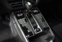 Porsche Macan T AWD 2026