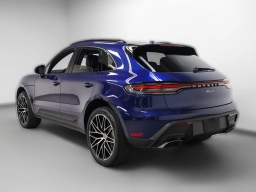 Porsche Macan Base AWD 2026