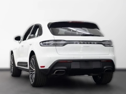 Porsche Macan Base AWD 2026