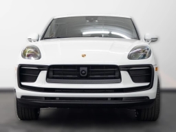 Porsche Macan Base AWD 2026