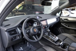 Porsche Macan T AWD 2026